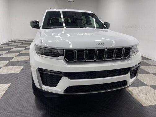 Bright White 2026 Jeep Grand Cherokee L LIMI