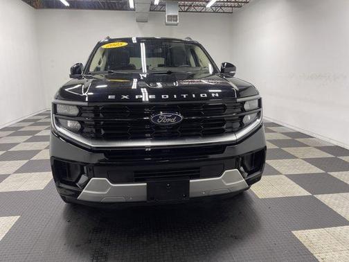 Black Metallic 2025 Ford Expedition Max Platinum