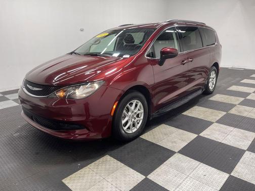 2021 Chrysler Voyager LXI