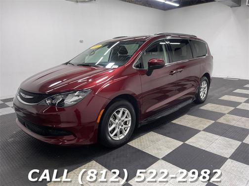 2021 Chrysler Voyager LXI