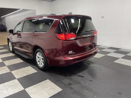 2021 Chrysler Voyager LXI