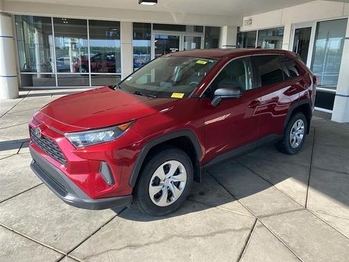 Ruby Flare Pearl 2022 Toyota RAV4 LE
