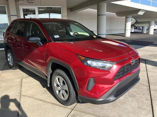 Ruby Flare Pearl 2022 Toyota RAV4 LE
