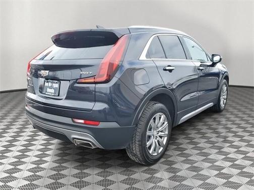 2023 Cadillac XT4 Premium Luxury