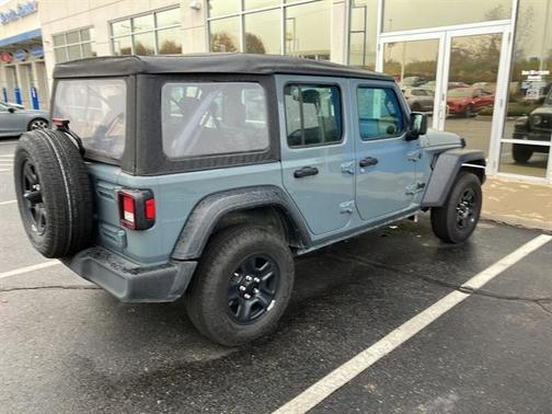 2025 Jeep Wrangler Sport