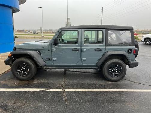 2025 Jeep Wrangler Sport