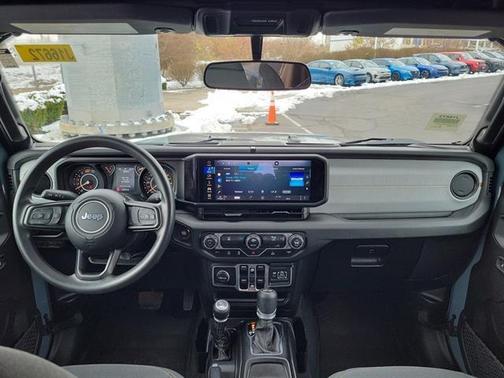 2025 Jeep Wrangler Sport