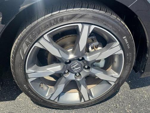 Crystal Black Pearl 2026 Honda Civic Hybrid Sport Touring