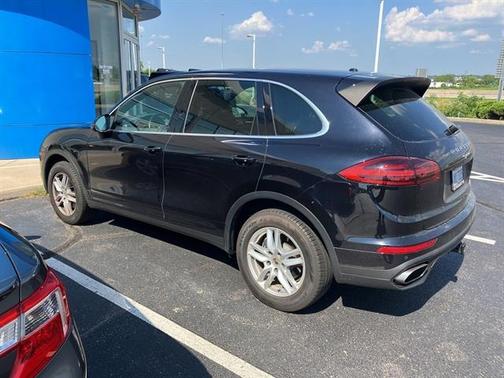 2016 Porsche Cayenne Base