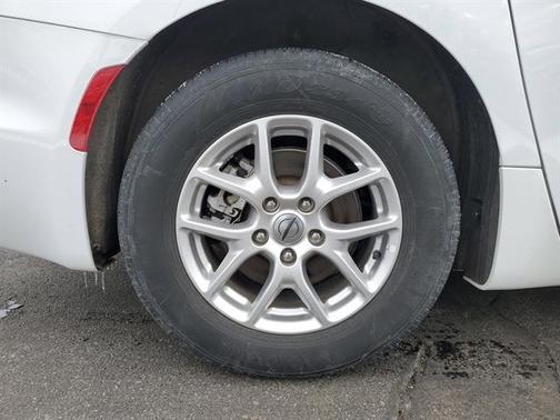 2024 Chrysler Pacifica Touring-L