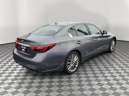 2023 INFINITI Q50 LUXE