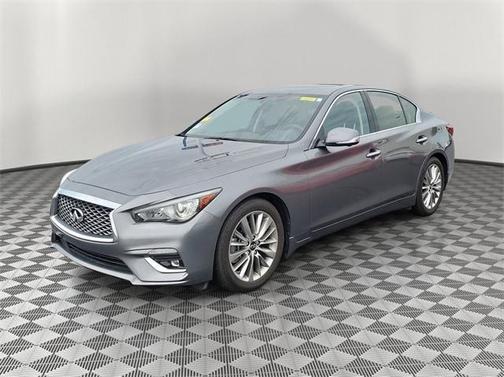 2023 INFINITI Q50 LUXE