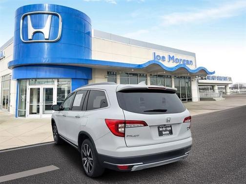 2022 Honda Pilot Touring 7-Passenger