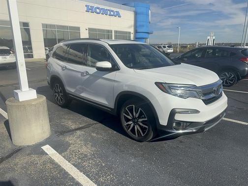 2022 Honda Pilot Touring 7-Passenger