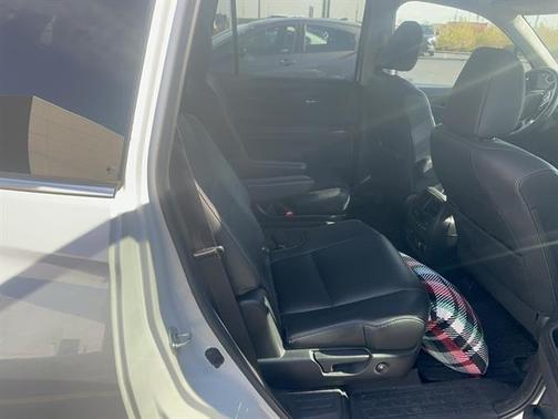 2022 Honda Pilot Touring 7-Passenger