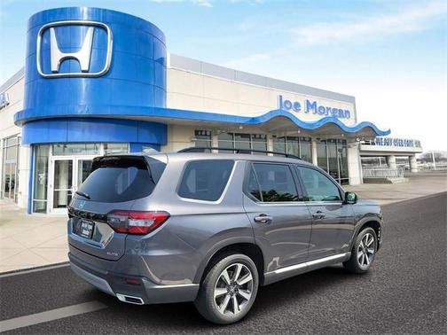 2023 Honda Pilot Elite