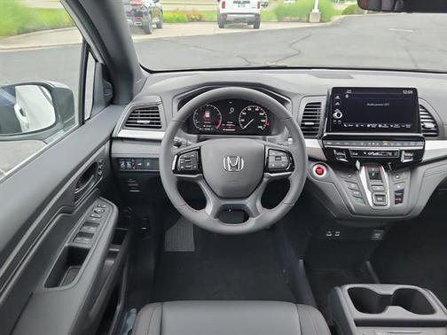 Platinum White Pearl 2026 Honda Odyssey Sport-L