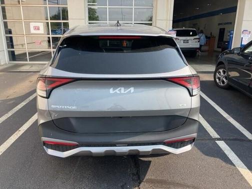 2023 Kia Sportage Hybrid LX