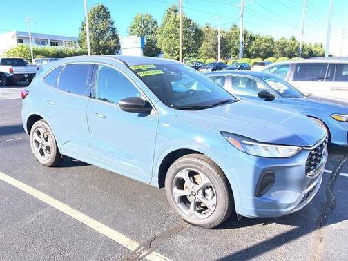 2024 Ford Escape ST-Line