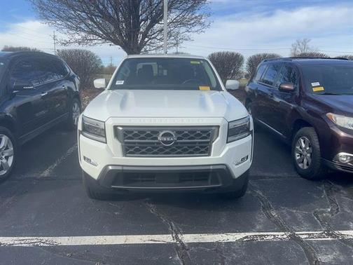 2022 Nissan Frontier SV