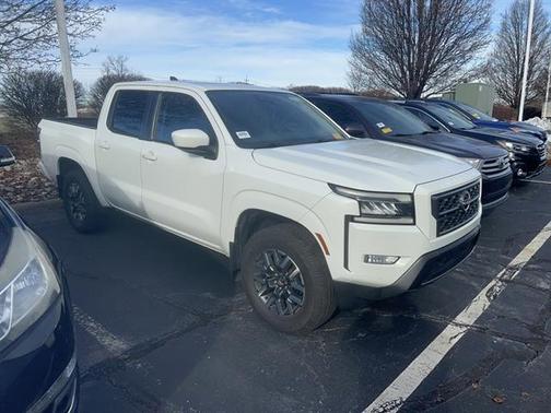 2022 Nissan Frontier SV