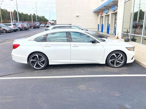 2022 Honda Accord Sport SE