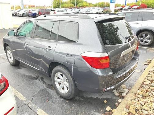 2010 Toyota Highlander SE