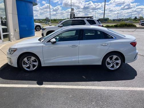 Glacier White Metallic 2024 Audi A3 40 Premium