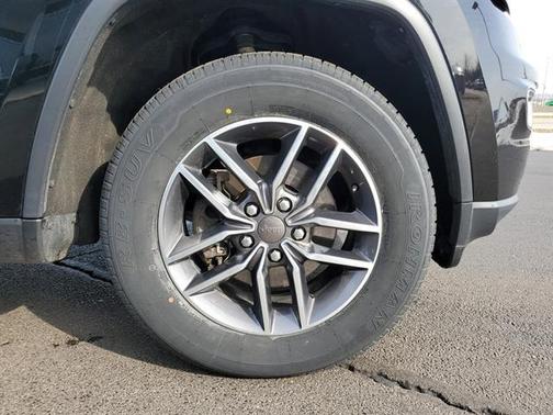 2019 Jeep Grand Cherokee Laredo