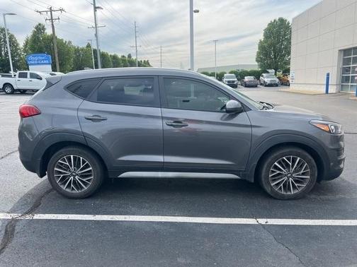 2021 Hyundai TUCSON SEL
