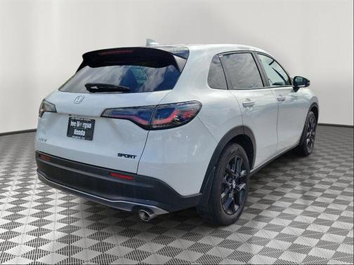 Platinum White Pearl 2024 Honda HR-V Sport