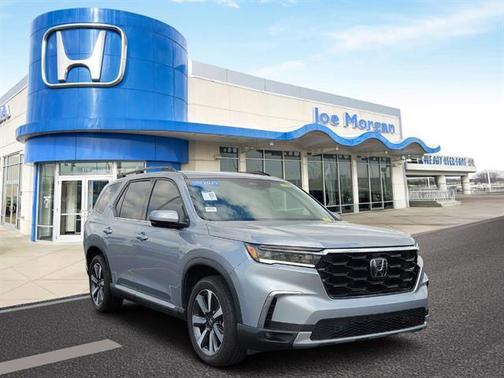Lunar Silver Metallic 2025 Honda Pilot Touring