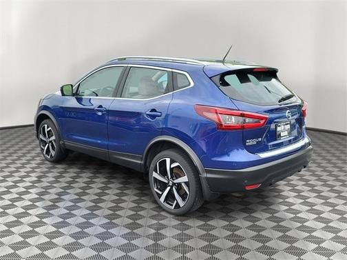 2022 Nissan Rogue Sport SL