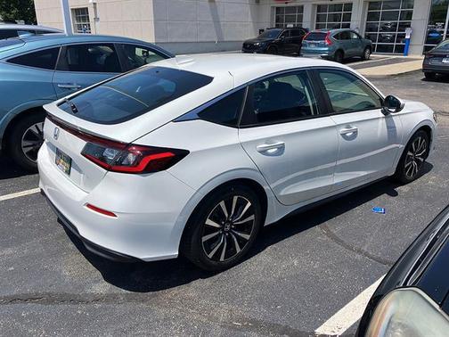 Platinum White Pearl 2023 Honda Civic EX-L