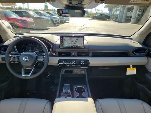 2025 Honda Pilot Touring