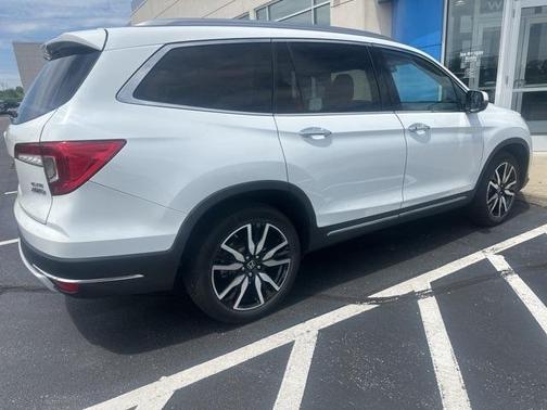 2022 Honda Pilot Elite