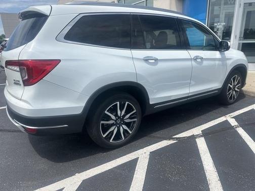 2022 Honda Pilot Elite