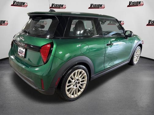 British Racing Green IV Metallic 2025 MINI Hardtop Cooper S