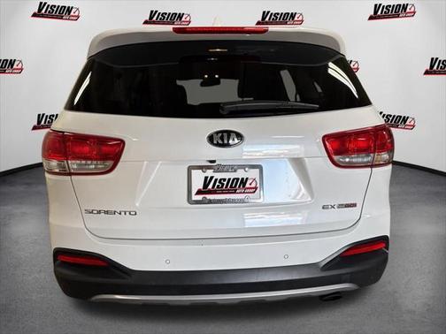 2017 Kia Sorento EX