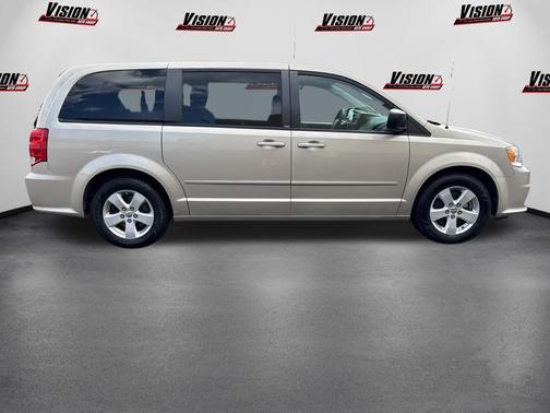Cashmere Pearlcoat 2013 Dodge Grand Caravan SE