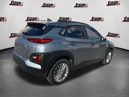 2020 Hyundai KONA SEL Plus