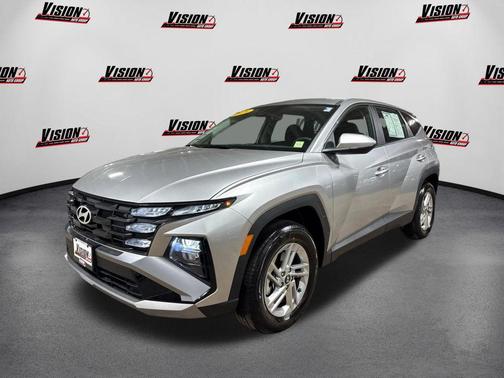 Shimmering Silver 2026 Hyundai TUCSON SE