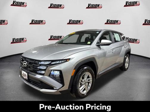 Shimmering Silver 2026 Hyundai TUCSON SE