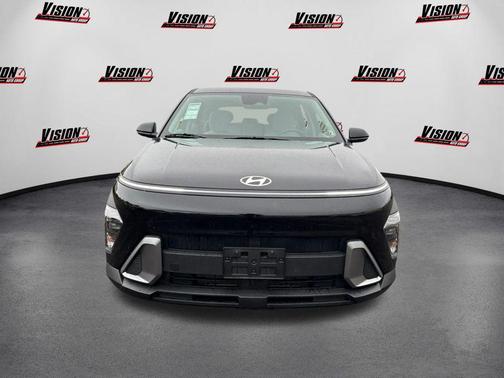 2025 Hyundai KONA SE