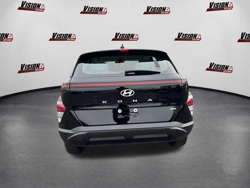 2025 Hyundai KONA SE