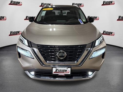 Champagne Silver Metallic/Super Black 2021 Nissan Rogue Platinum