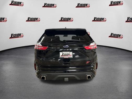 2021 Ford Edge ST