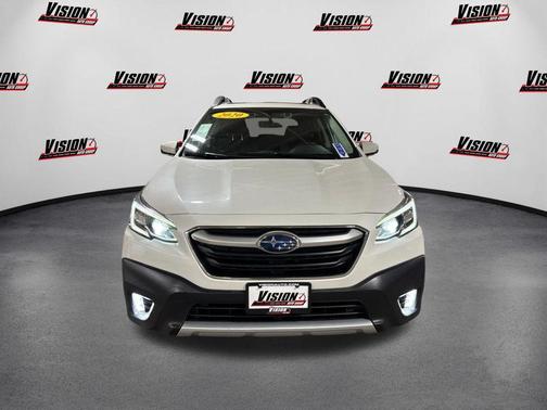 Crystal White Pearl 2020 Subaru Outback Limited