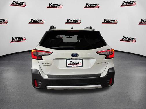 Crystal White Pearl 2020 Subaru Outback Limited