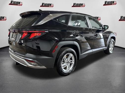 Phantom Black 2026 Hyundai TUCSON SE